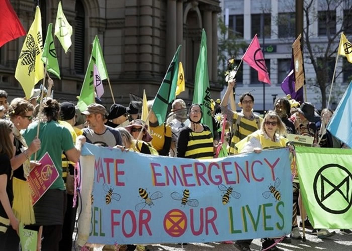 英国权威字典《柯林斯英语词典》选出Climate strikes（气候示威）为2019年年度词汇