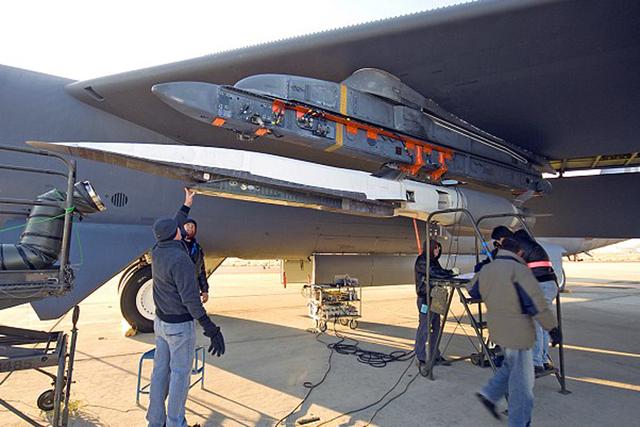 从目前的测试结果来看，X-51A试验进展比较顺利，这是一个非常成功的机载高超音速武器系统