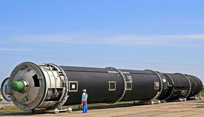 俄罗斯撒旦2号“RS-28萨尔马特”(RS-28 Sarmat)洲际战略导弹一枚可摧毁整个法国