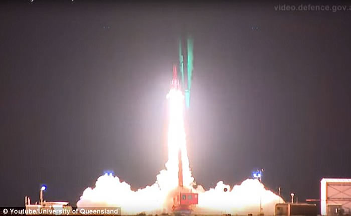 美国和澳洲完成8倍音速HiFIRE 4极超音速导弹（hypersonic missile）试验