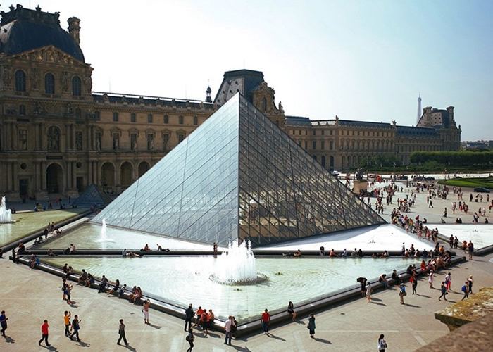 巴黎罗浮宫将举行达芬奇逝世500周年展。