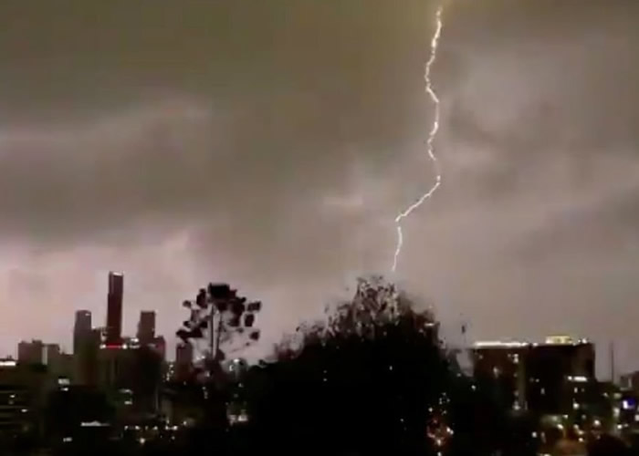 东海岸部分地区迎来雷暴天气。