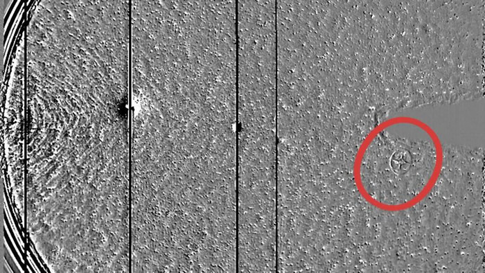 NASA日地关系空间天文台(Stereo)任务捕捉到奇怪形状：并非UFO
