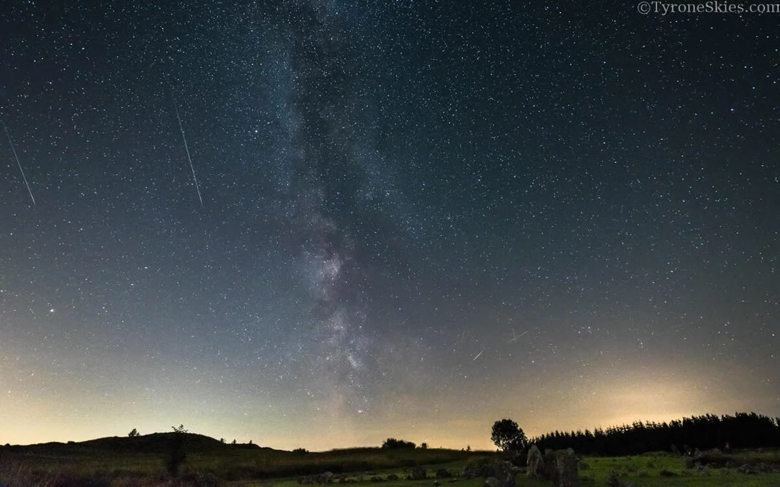 2021英仙座流星雨闪耀世界各地