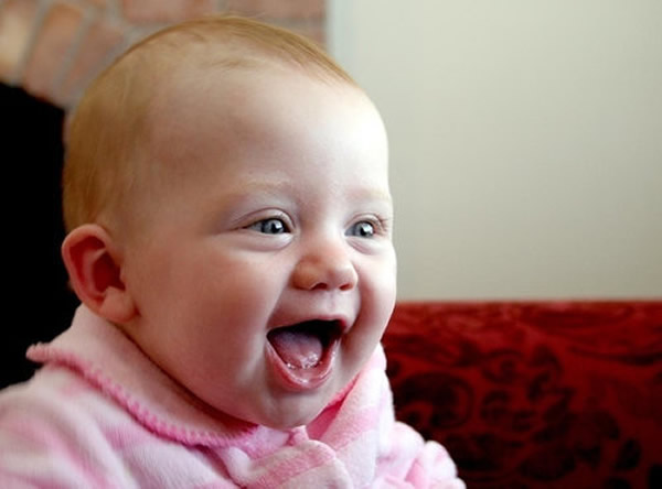 美国科学家：诙谐和逐日大笑的元素可以改进人们的短期影象力